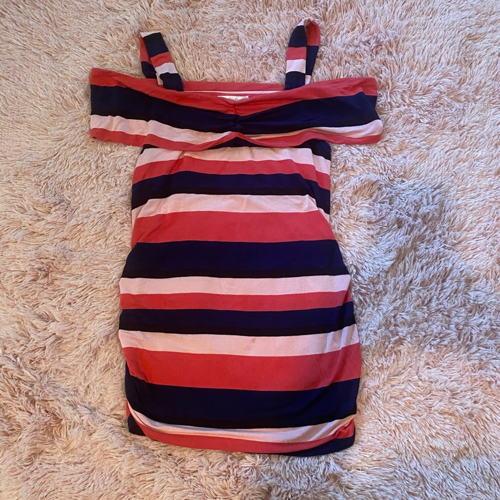 maternity top